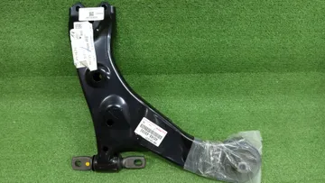 РЫЧАГ НА LEXUS RX350 TALA15 T24A-FTS