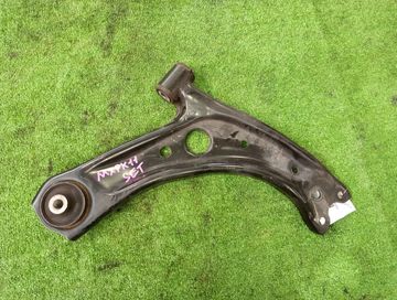 РЫЧАГ НА TOYOTA AQUA MXPK11 M15A-FXE