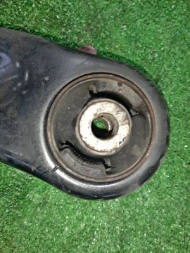 РЫЧАГ НА HONDA FIT GR1 L13B