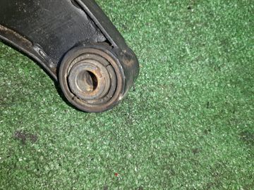РЫЧАГ НА SUBARU LEGACY BE5 EJ206