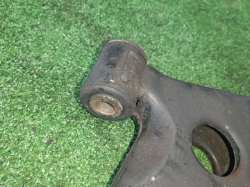 РЫЧАГ НА MITSUBISHI AIRTREK CU2W 4G63