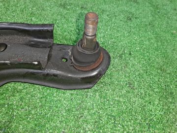 РЫЧАГ НА NISSAN BLUEBIRD HU14 SR20DE