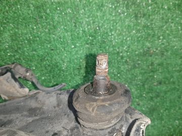 РЫЧАГ НА HONDA INSPIRE UC1 J30A