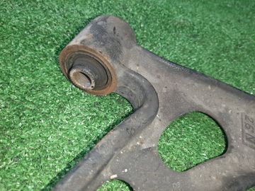 РЫЧАГ НА SUZUKI AERIO RB21S M15A