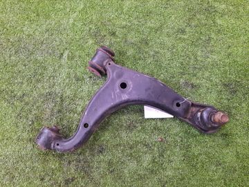 РЫЧАГ НА TOYOTA PROGRES JCG10 1JZ-GE