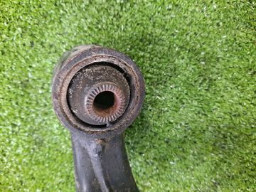 РЫЧАГ НА TOYOTA PROGRES JCG10 1JZ-GE