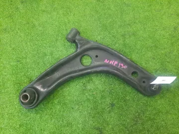 РЫЧАГ НА TOYOTA VITZ NHP130 1NZ-FXE