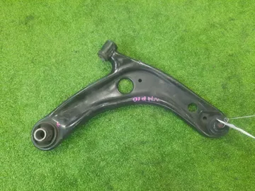 РЫЧАГ НА TOYOTA AQUA NHP10 1NZ-FXE
