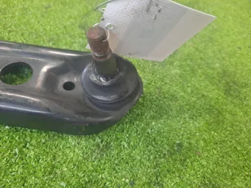 РЫЧАГ НА TOYOTA AQUA NHP10 1NZ-FXE