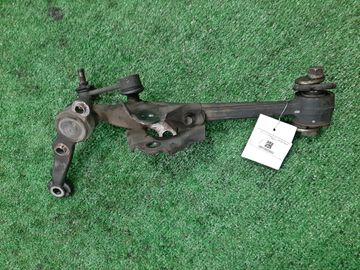 РЫЧАГ НА TOYOTA PROGRES JCG10 1JZ-GE