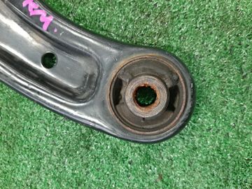 РЫЧАГ НА HONDA FIT GD1 L13A