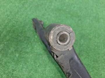 РЫЧАГ НА TOYOTA PRIUS NHW20 1NZ-FXE