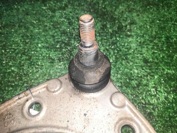 РЫЧАГ НА PORSCHE CAYENNE 958 M55.02