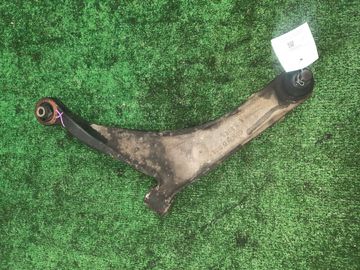 РЫЧАГ НА MITSUBISHI CHARIOT GRANDIS N84W 4G64