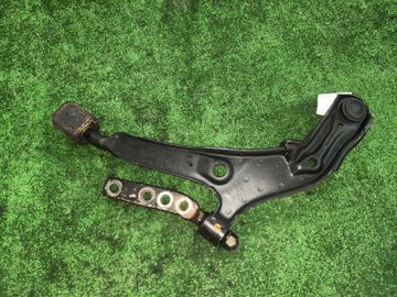 РЫЧАГ НА NISSAN LIBERTY RM12 QR20DE