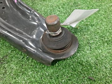 РЫЧАГ НА NISSAN SERENA C26 MR20DD