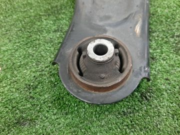 РЫЧАГ НА NISSAN LEAF ZE1 EM57