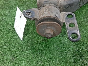 РЫЧАГ НА TOYOTA AVENSIS AZT255 1AZ-FSE