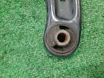 РЫЧАГ НА HONDA FIT GD1 L13A