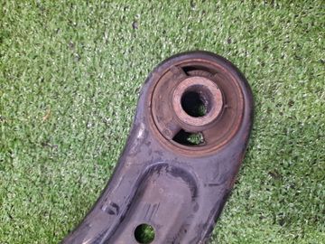 РЫЧАГ НА HONDA FIT GD1 L13A