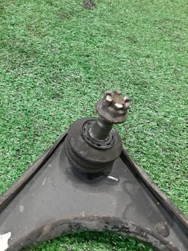 РЫЧАГ НА TOYOTA PROGRES JCG10 1JZ-GE