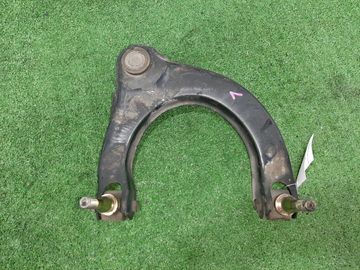 РЫЧАГ НА MITSUBISHI GALANT EA1A 4G93