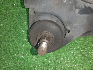 РЫЧАГ НА MITSUBISHI GALANT EA1A 4G93