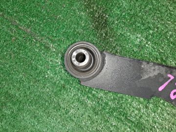 РЫЧАГ НА MITSUBISHI LANCER CEDIA CS5A 4G93