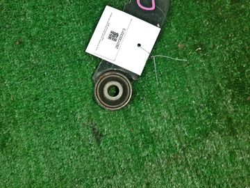 РЫЧАГ НА MITSUBISHI LANCER CEDIA CS5A 4G93