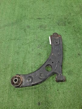 РЫЧАГ НА TOYOTA PASSO M700A 1KR-FE