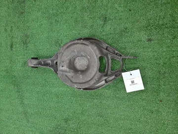 РЫЧАГ НА NISSAN SKYLINE PV35 VQ35DE