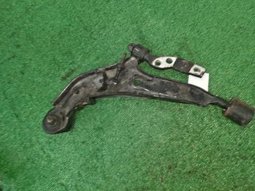 РЫЧАГ НА NISSAN RNESSA PNN30 KA24DE