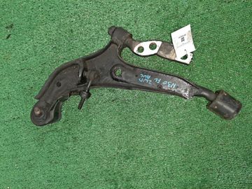 РЫЧАГ НА NISSAN RNESSA PNN30 KA24DE