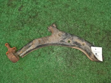 РЫЧАГ НА NISSAN BLUEBIRD SYLPHY QG10 QG18DE