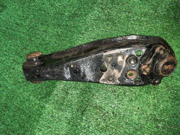 РЫЧАГ НА MAZDA BONGO BRAWNY SD2AT R2