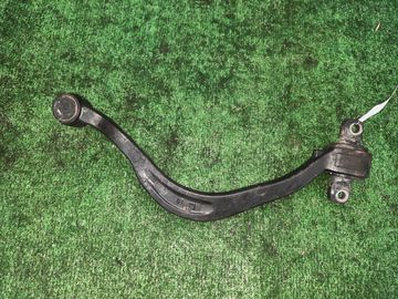 РЫЧАГ НА MITSUBISHI GALANT EA1A 4G93