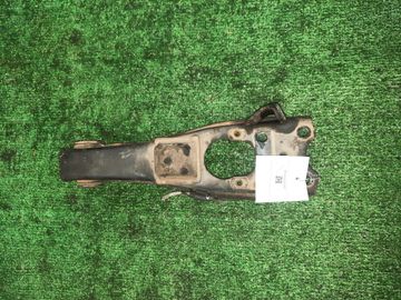 РЫЧАГ НА TOYOTA LITE ACE KM75 7K