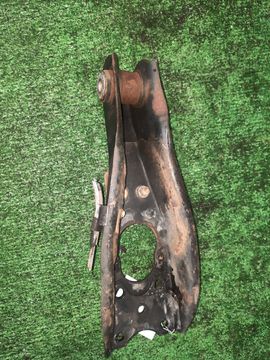 РЫЧАГ НА TOYOTA LITE ACE KM75 7K