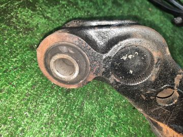 РЫЧАГ НА ISUZU ELF AKR71