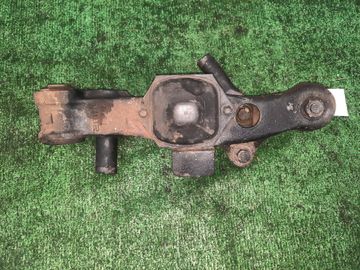 РЫЧАГ НА ISUZU ELF AKR71