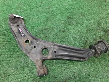 РЫЧАГ НА HONDA STEPWGN RF1 B20B