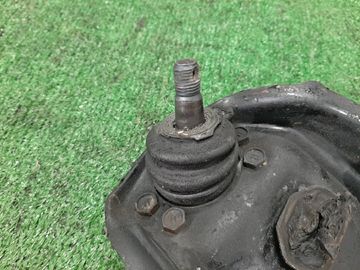 РЫЧАГ НА TOYOTA CROWN GS131 1G-FE