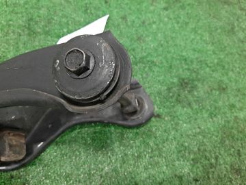 РЫЧАГ НА TOYOTA CROWN GS131 1G-FE