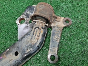 РЫЧАГ НА HONDA PARTNER GJ4 L15A