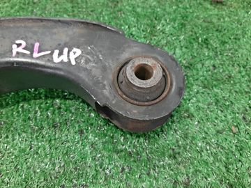 РЫЧАГ НА HONDA STEPWGN RF1 B20B