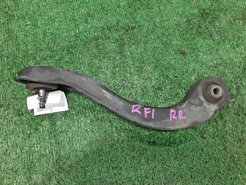 РЫЧАГ НА HONDA STEPWGN RF1 B20B