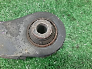 РЫЧАГ НА HONDA STEPWGN RF1 B20B