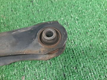 РЫЧАГ НА MITSUBISHI LANCER CEDIA CS5A 4G93