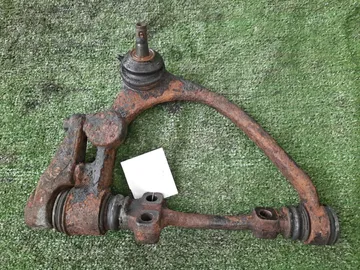 РЫЧАГ НА TOYOTA DYNA LY152 5L