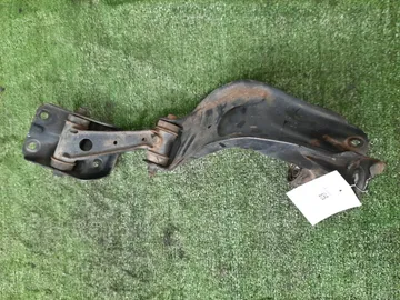 РЫЧАГ НА NISSAN BLUEBIRD QU14 QG18DE